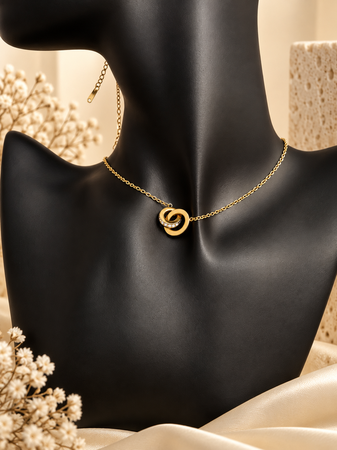 Interlocking Rings Necklace — image 3 of 6