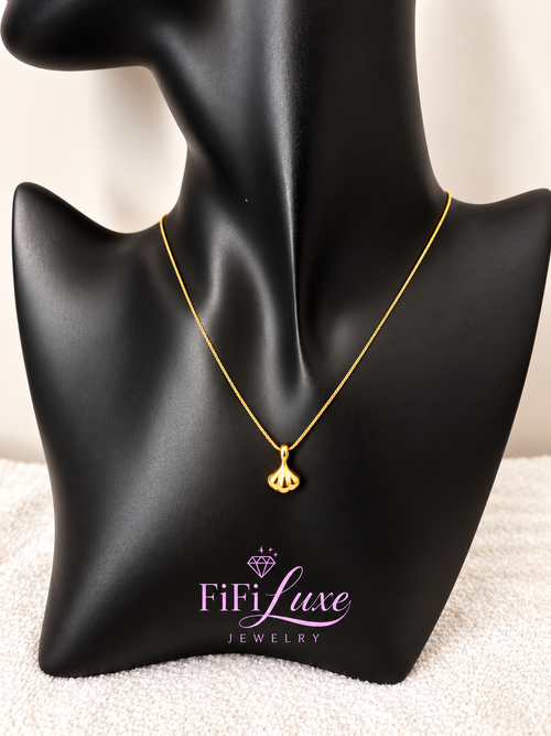 Sculpted Grace Necklace