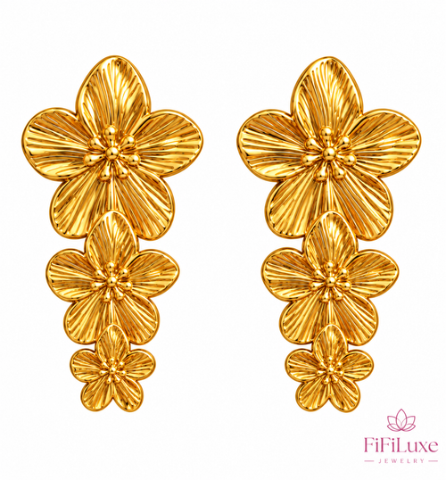 Flower Outline Stud Earrings