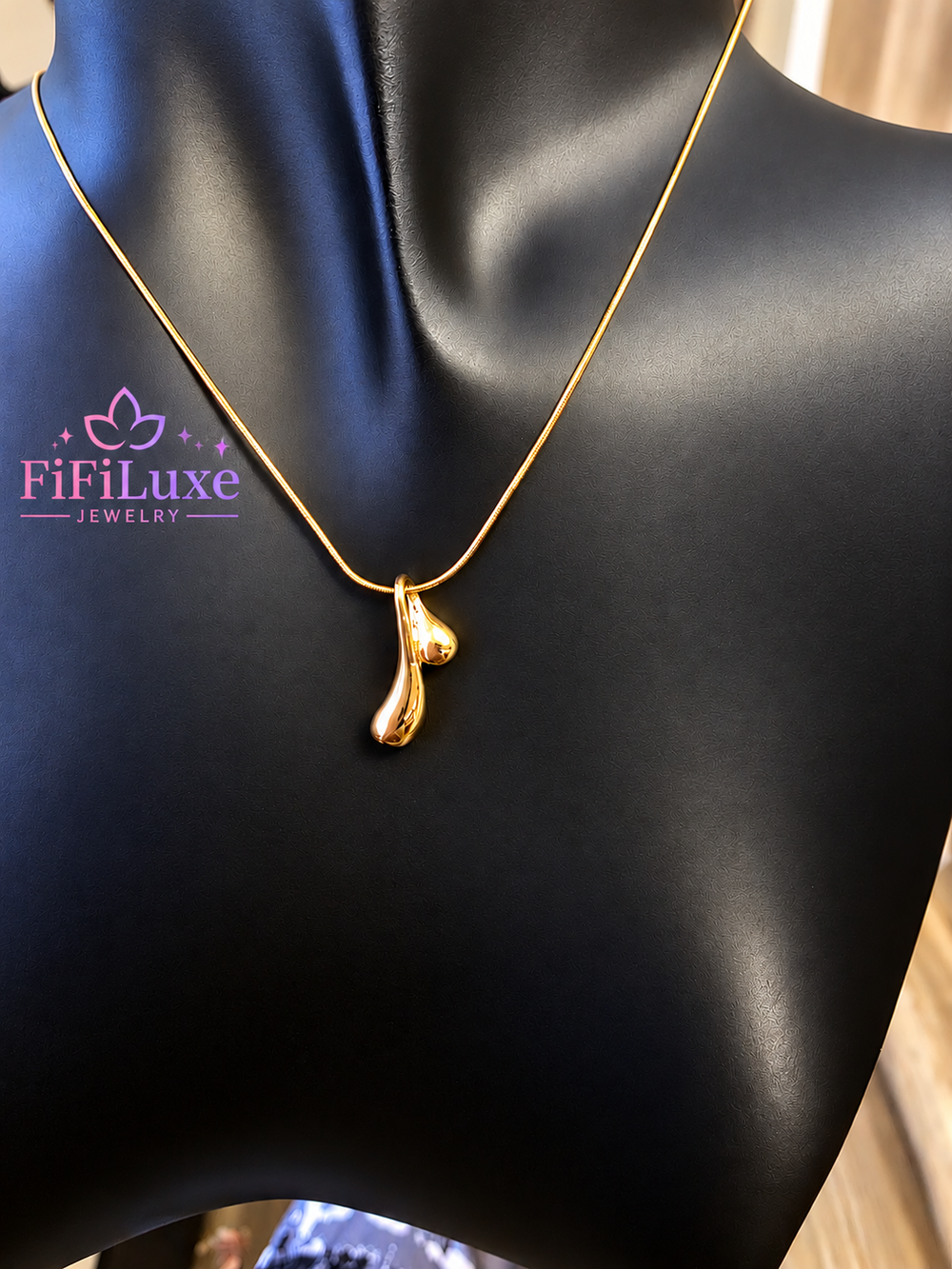 Nolia Drop Necklace