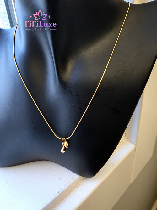 Nolia Drop Necklace